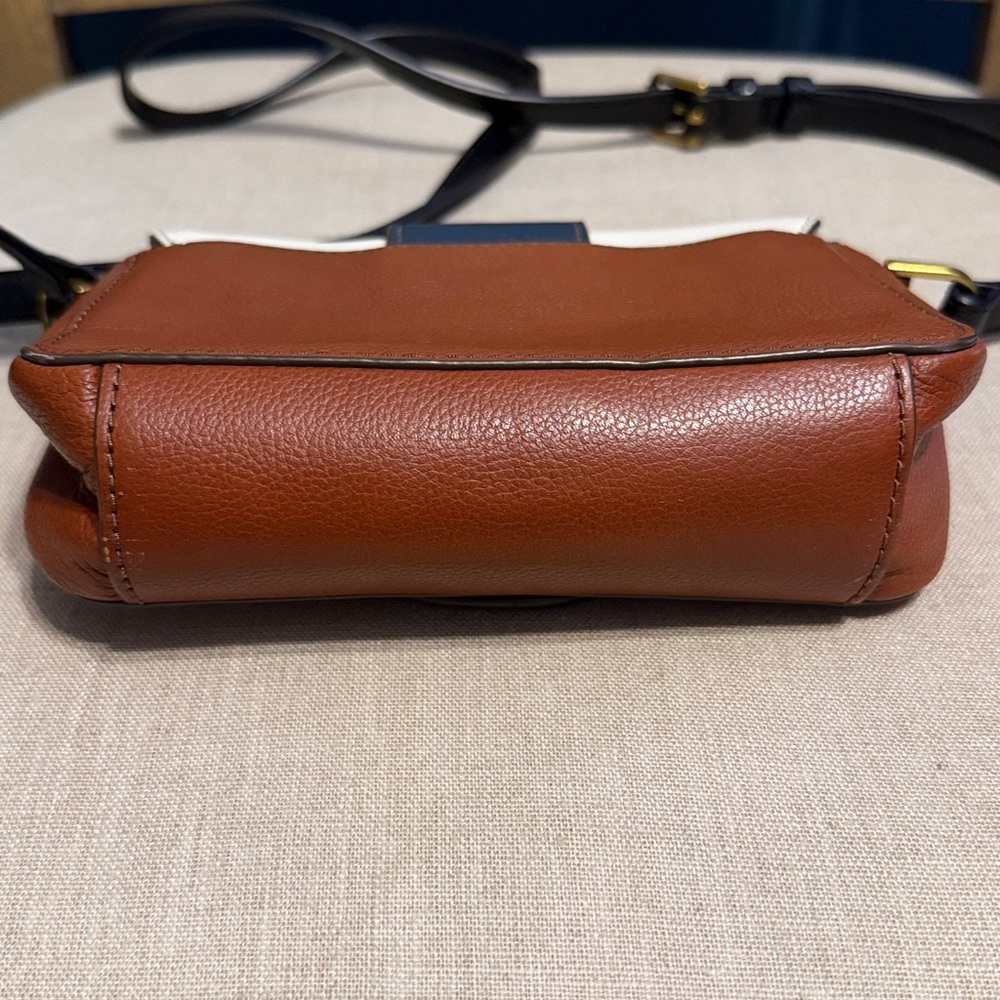 Fossil “Mandy” Small Leather Crossbody Bag - Picture 4 of 16